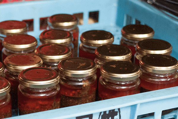 仁愛食品の業務風景4